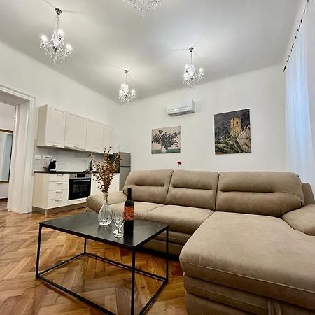 Lux Apartmans PUY Exterior foto