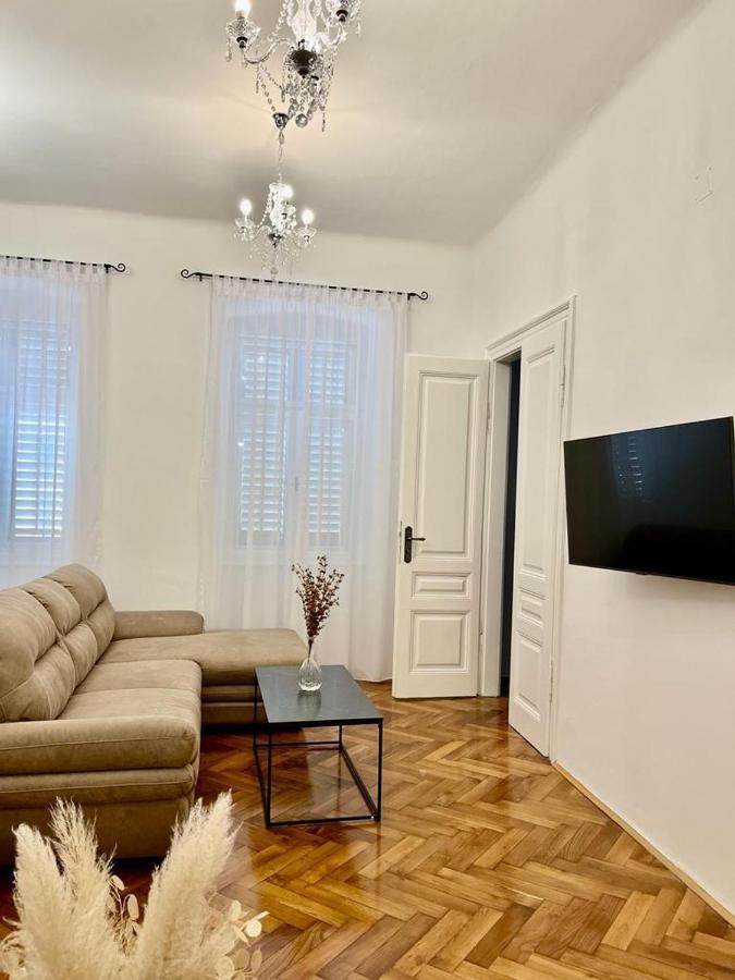 Lux Apartmans PUY Exterior foto