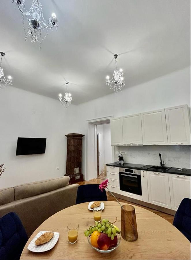 Lux Apartmans PUY Exterior foto